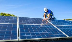 Installation et mise en production des panneaux solaires photovoltaïques à Redessan